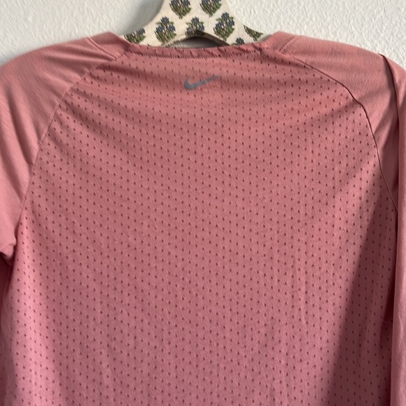 Nike Dri-fit Long Sleeve - Picture 4 of 5